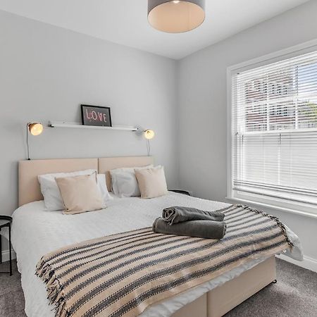Appartement Surrey Street Duplex à NWI Extérieur photo