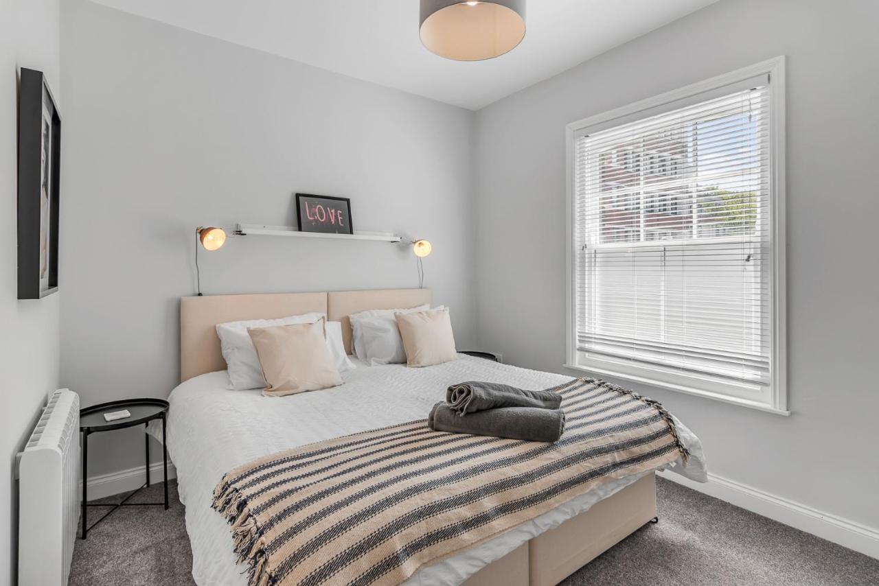 Appartement Surrey Street Duplex à NWI Extérieur photo